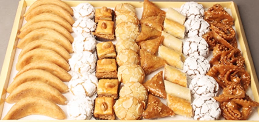 Plateau varié de gateaux aux amandes